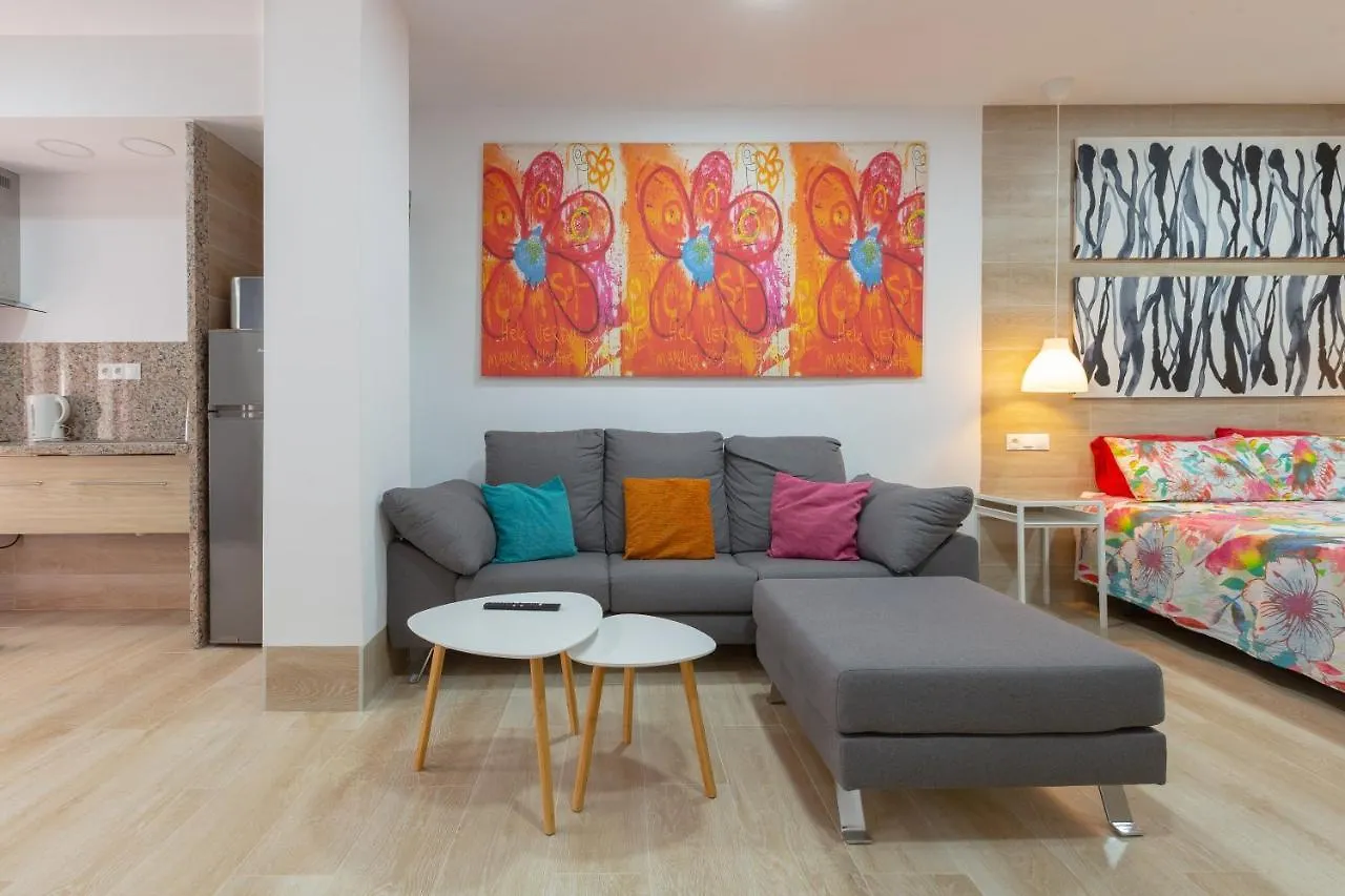 Loft A 3 Minutos Bus Y Tren Apartment Malaga