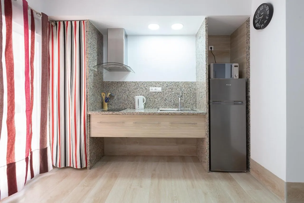 Loft A 3 Minutos Bus Y Tren Apartment Malaga 0*,  Spain